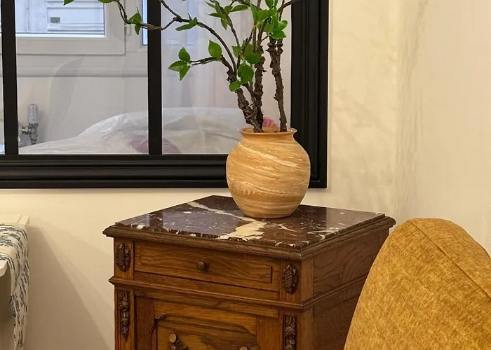 Daire Elegant Parisian Flat Near Eiffel Tower Paris