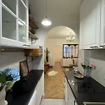 דירה Elegant Parisian Flat Near Eiffel Tower *
